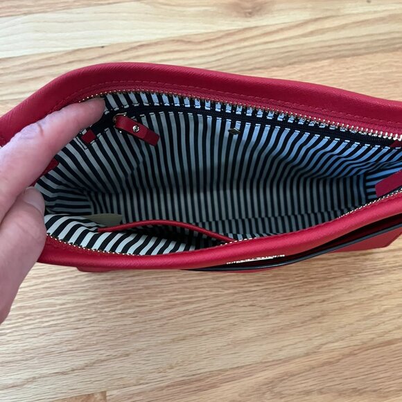 KATE SPADE Red Leather Medium Crossbody Purse NEW Cameron St Heirloom PXRUA053 - Picture 4 of 4